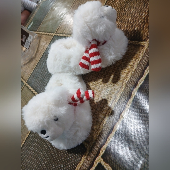 Target White Bear Kids Slippers 5-6 Baby - Picture 3 of 6